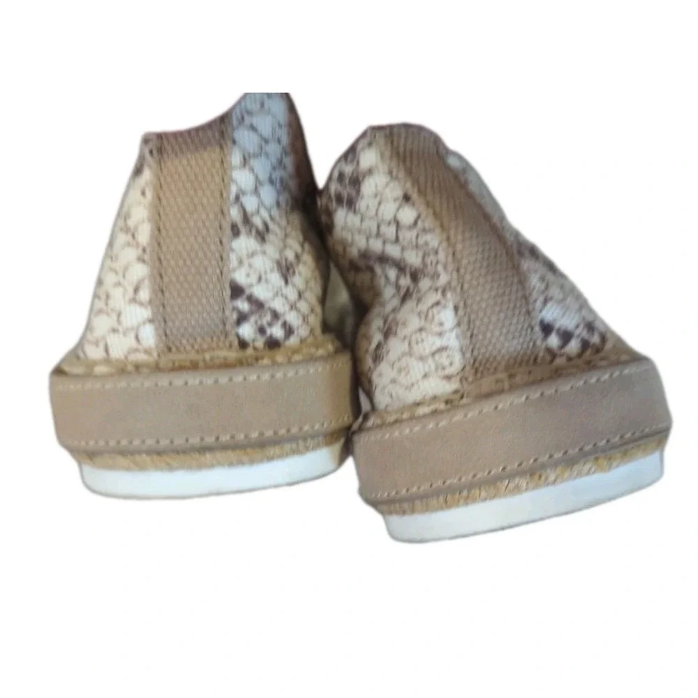 Franco Sarto Womens 9.5 Casey 2 Slip On Loafers As Snake Print Almond Toe Casual